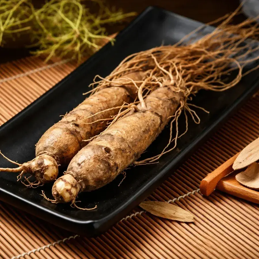 Panax ginseng root, the 90 mg adaptogen included in the Memopezil capsule